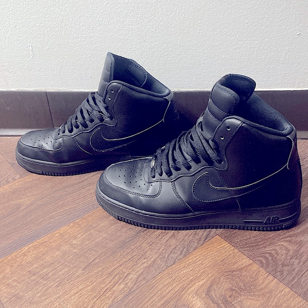 Men’s Black Air Force 1 High Tops Size 12